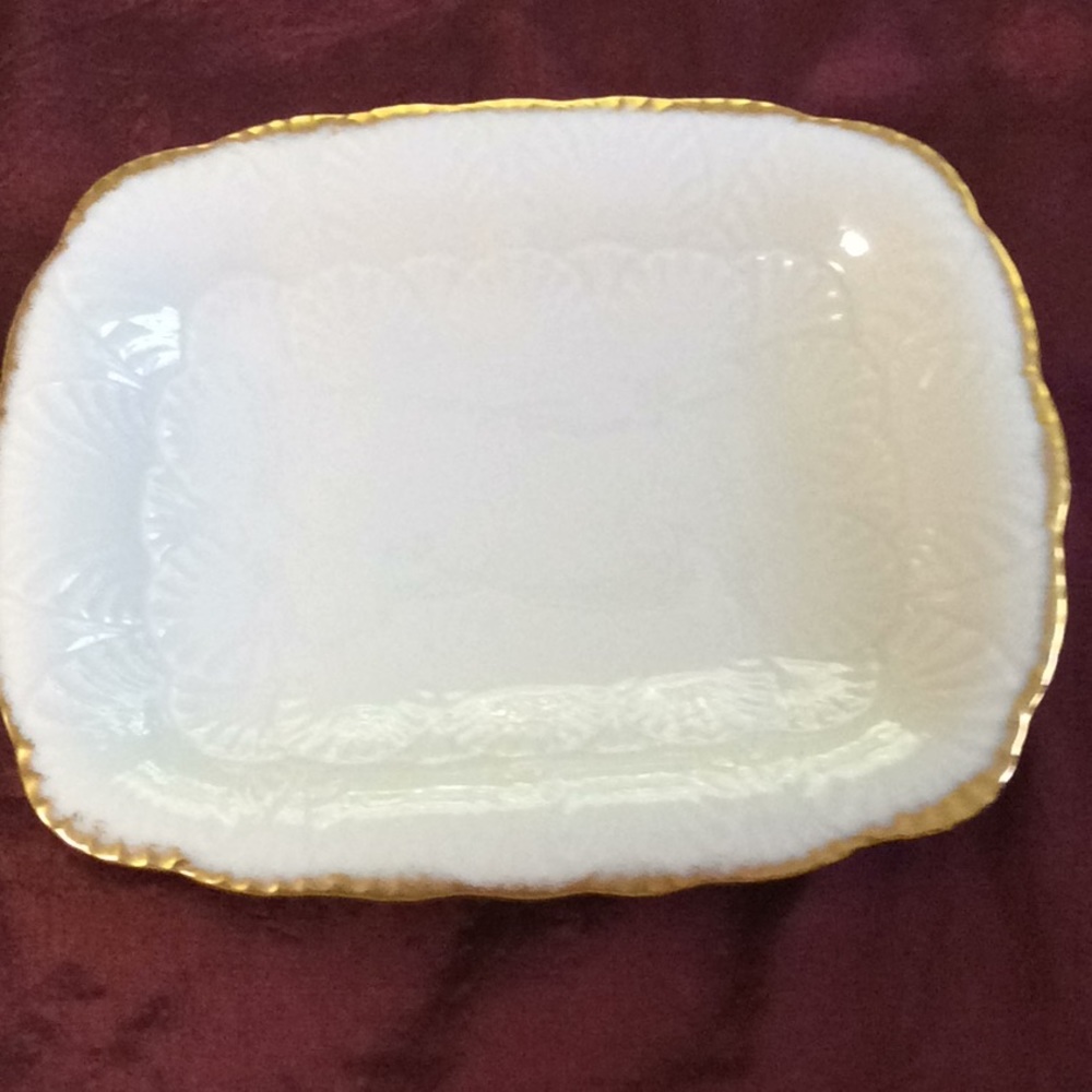 🌺 Lenox gold rimmed candy dish